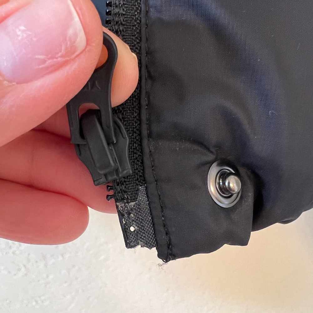 😎ALO 😎 Black Puffer Jacket - Picture 12 of 12